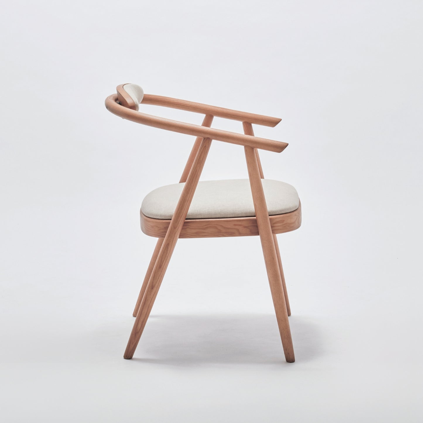 FLYNN CHAIR IN TAUPE ASH WOOD WITH UPHOLSTERED SEAT IN PROPOSITION APPROACH 08 PEARL