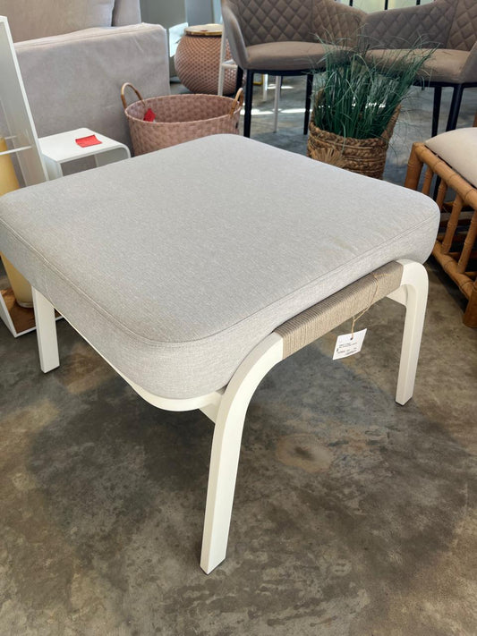 AMBER OTTOMAN INCL LIN BEIGE SEAT CUSHION