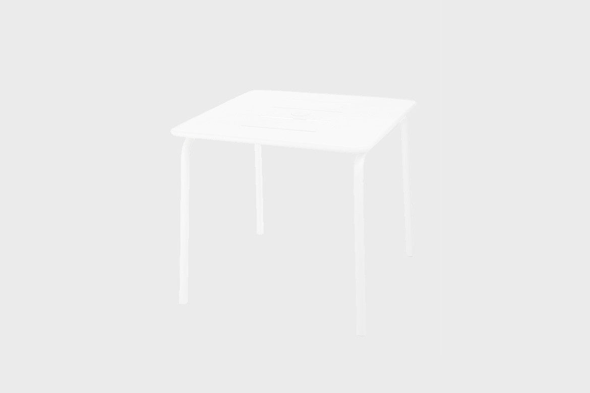 VEGA TABLE ALU WHITE