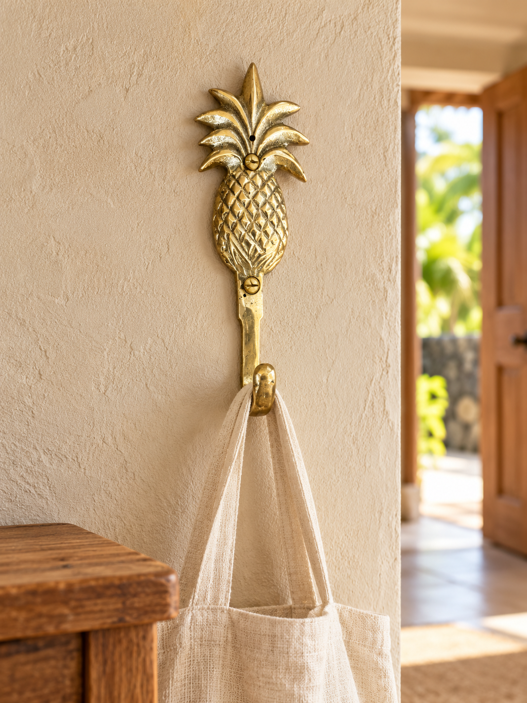 BRASS PINEAPPLE HOOK