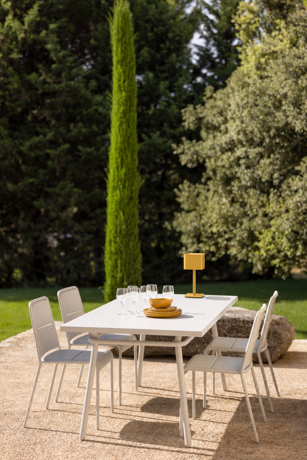 LA LAMPE POSE 02 SQUARE IN MOUTARDE