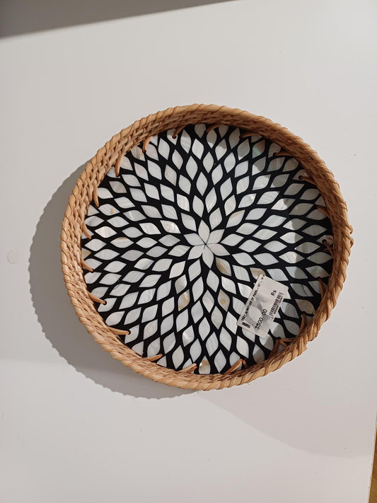 TRAY IN MOTHER OF PEARL-10''- IH 40