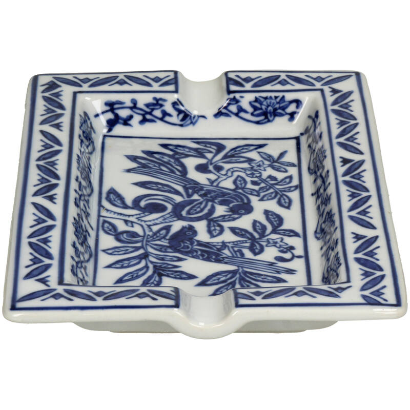 ASHTRAY PORCELAIN BLUE