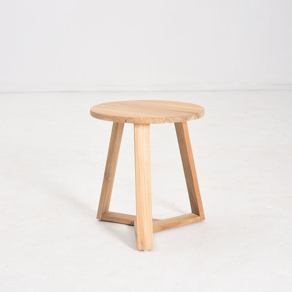 NELLA SIDE TABLE IN TEAK WOOD