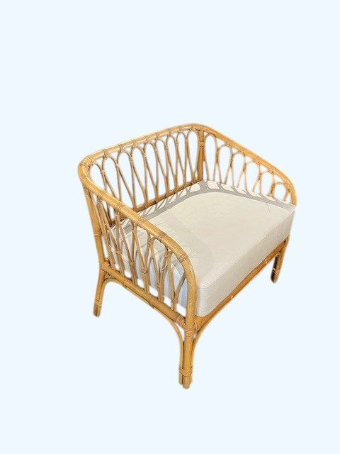 KIDS ARMCHAIR IN NATURAL RATTAN INCL CUSHION