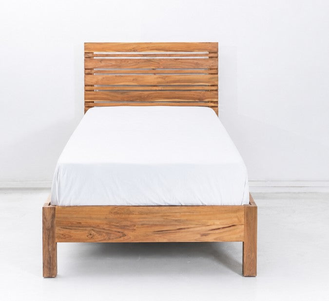 ROSSY BED IN TEAK
