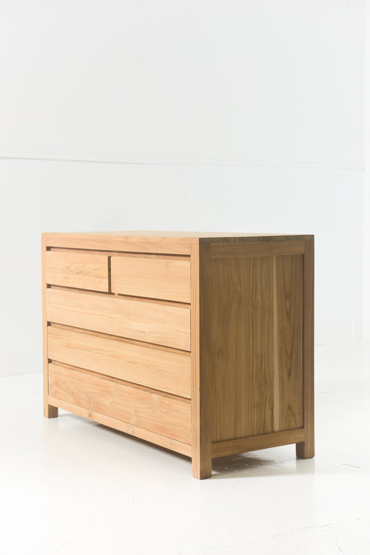 CHESTER CABINET IN TEAK