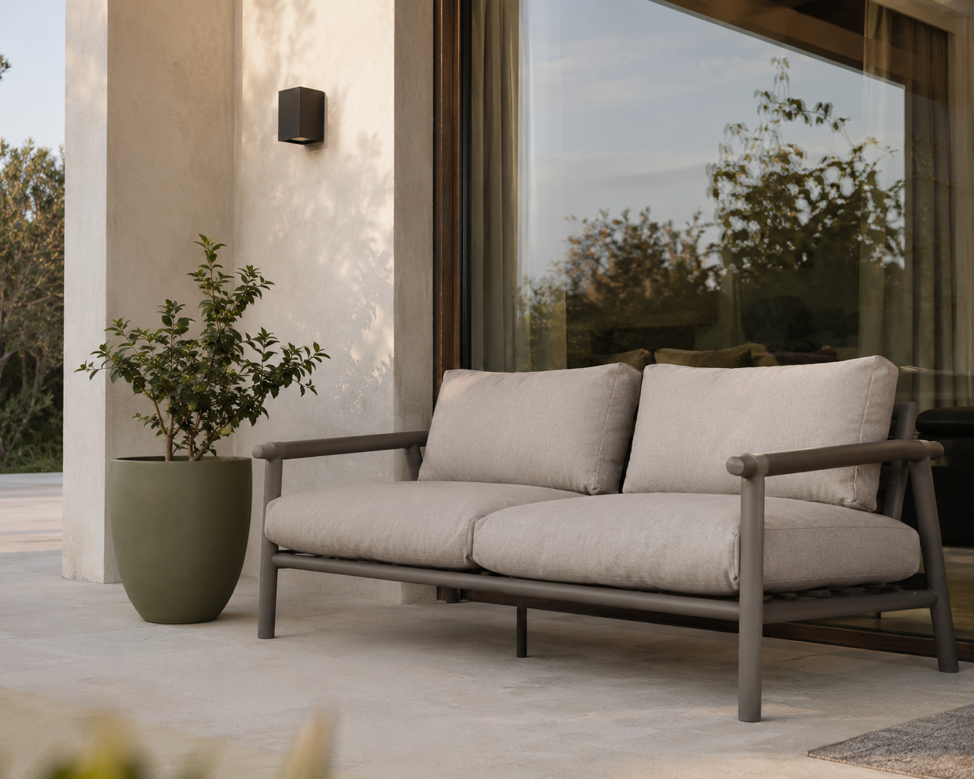 BULLET PLANTER - SMALL IN OLIVE GREEN